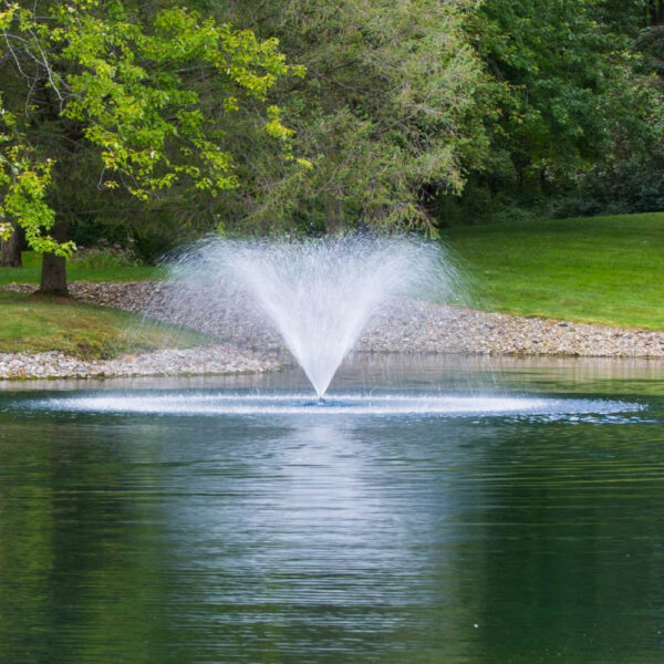Airmax PondSeries 1/2 HP Pond Fountain Classic Nozzle